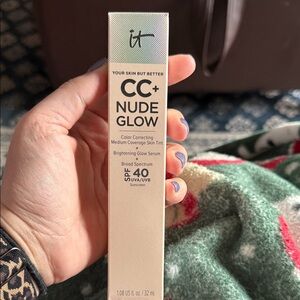 IT Cosmetics CC+ Nude Glow Foundation